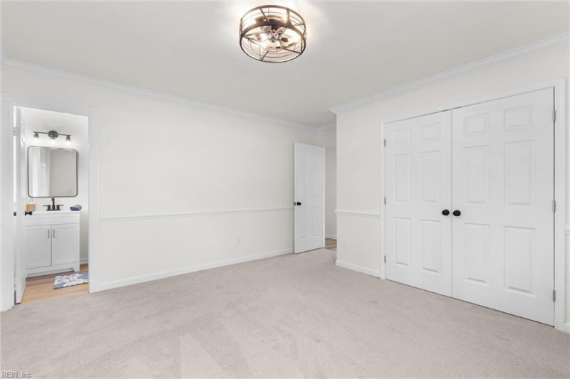 Photo 14 of 21 residential for sale in Virginia Beach virginia
