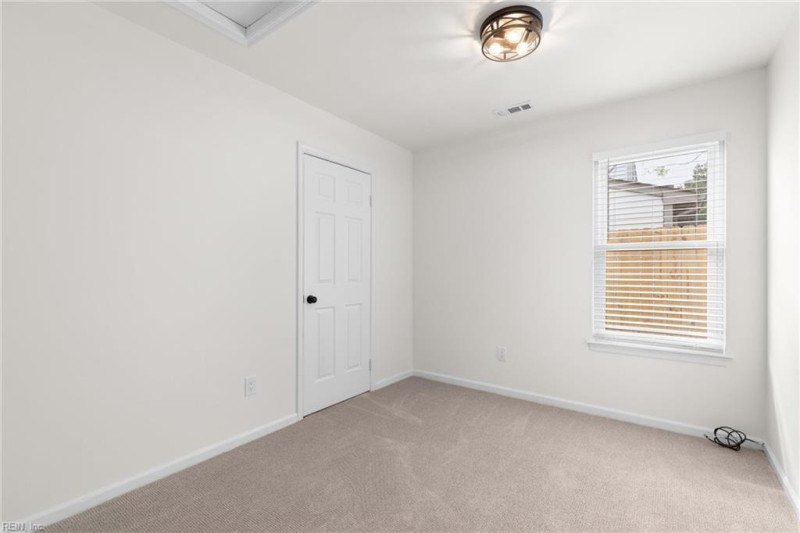 Photo 17 of 21 residential for sale in Virginia Beach virginia
