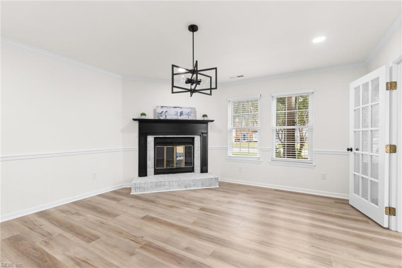 Photo 8 of 21 residential for sale in Virginia Beach virginia