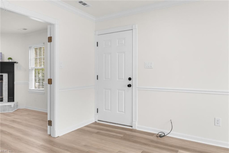 Photo 9 of 21 residential for sale in Virginia Beach virginia