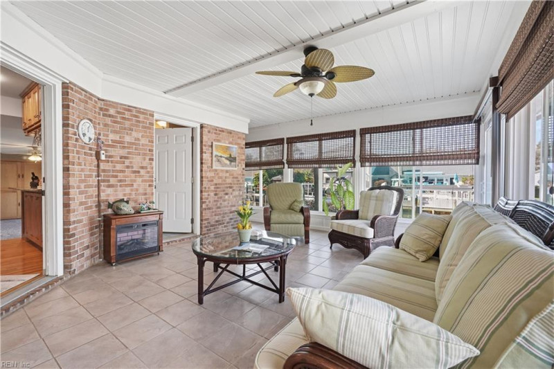 Photo 14 of 46 residential for sale in Virginia Beach virginia