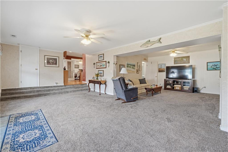 Photo 20 of 46 residential for sale in Virginia Beach virginia