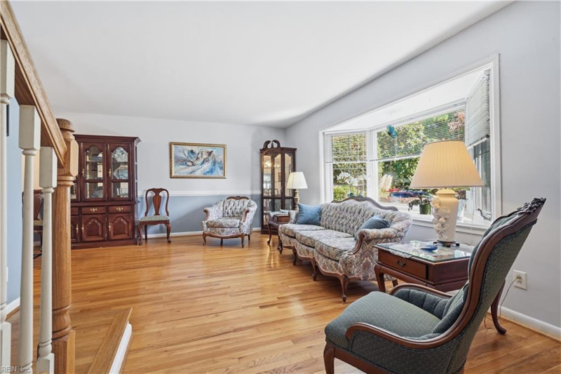 Photo 4 of 46 residential for sale in Virginia Beach virginia