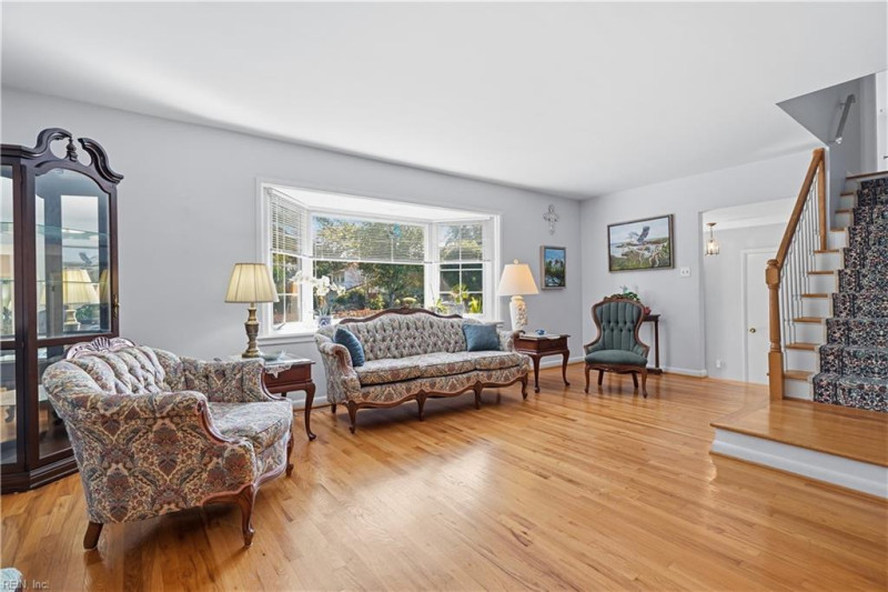 Photo 5 of 46 residential for sale in Virginia Beach virginia