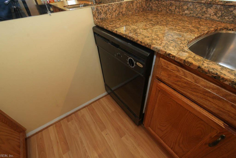 Photo 11 of 24 residential for sale in Virginia Beach virginia