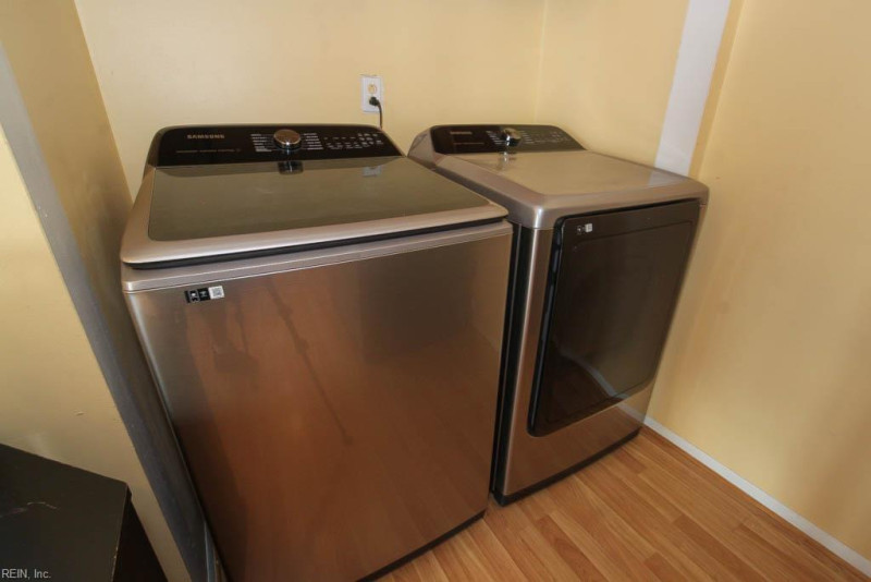Photo 13 of 24 residential for sale in Virginia Beach virginia