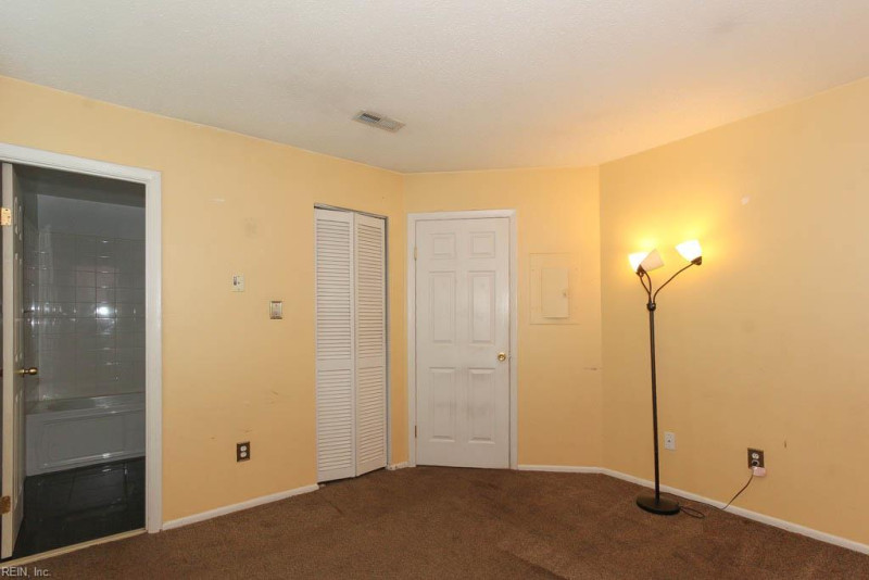 Photo 16 of 24 residential for sale in Virginia Beach virginia