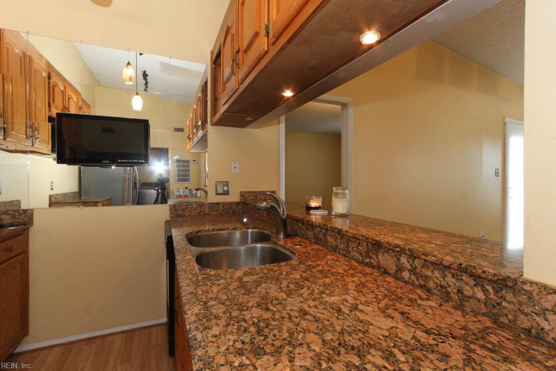 Photo 9 of 24 residential for sale in Virginia Beach virginia