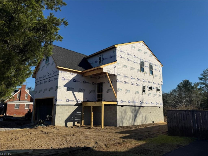 Photo 2 of 11 residential for sale in Poquoson virginia Photo 2 of 11 residential for sale in Poquoson virginia