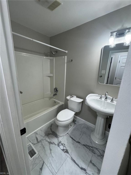 Photo 15 of 32 residential for sale in Newport News virginia